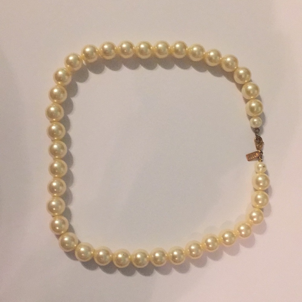 1928 faux pearls